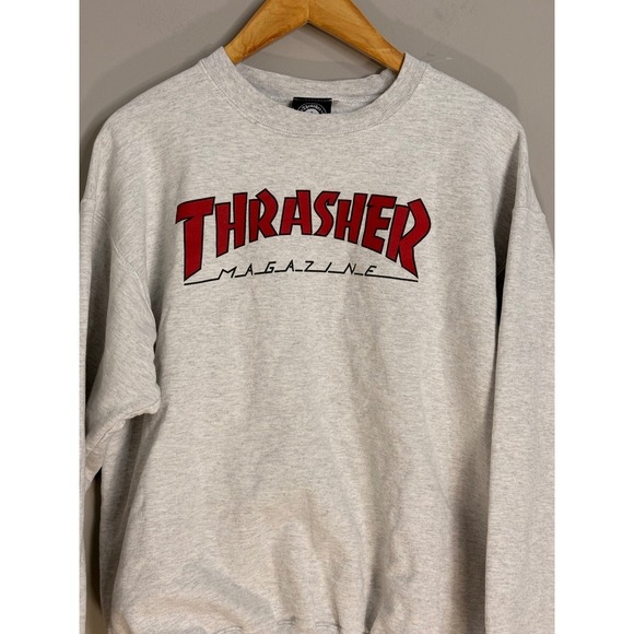 THRASHER MAGAZINE Sweatshirt Crewneck Gray Red Logo Men's Medium - Picture 2 of 6